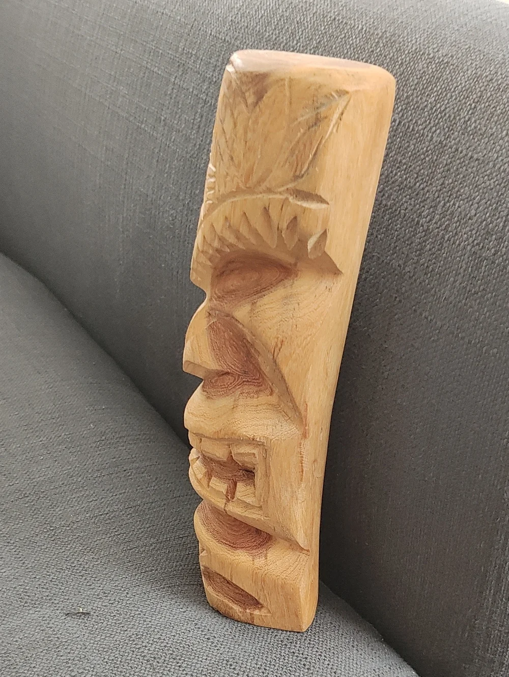 This Tiki Is Lono Hawaii Carved Monkey Pod Wood 10'' - Picture 4 of 5